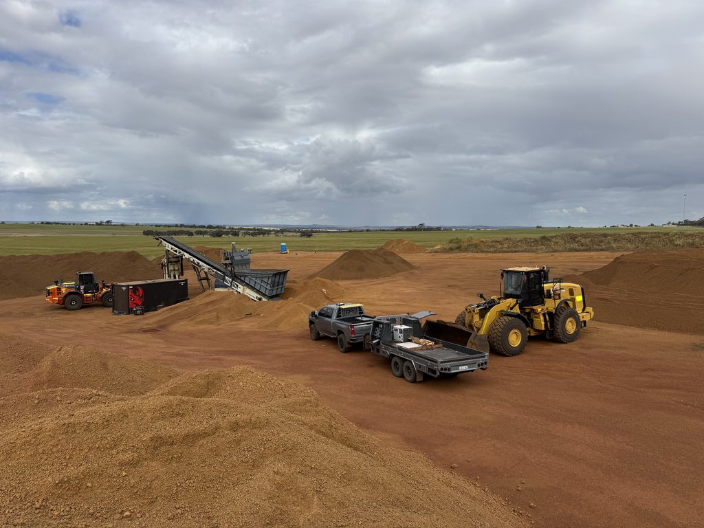 CM Haulage and Hire — service trailer, loader and ute on a crush and screen job for RJV